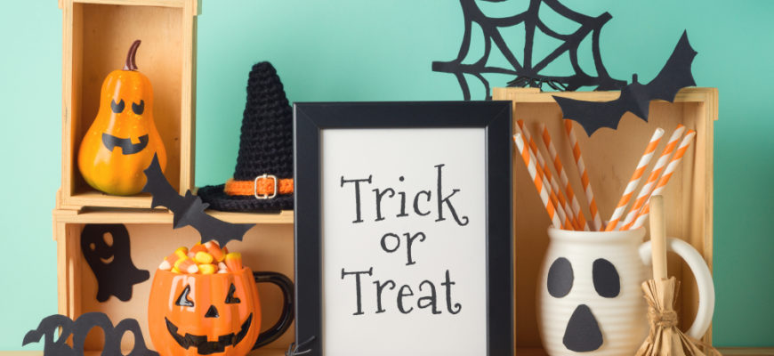 Halloween,Holiday,Concept,With,Photo,Frame,,Jack,O,Lantern,Cup,